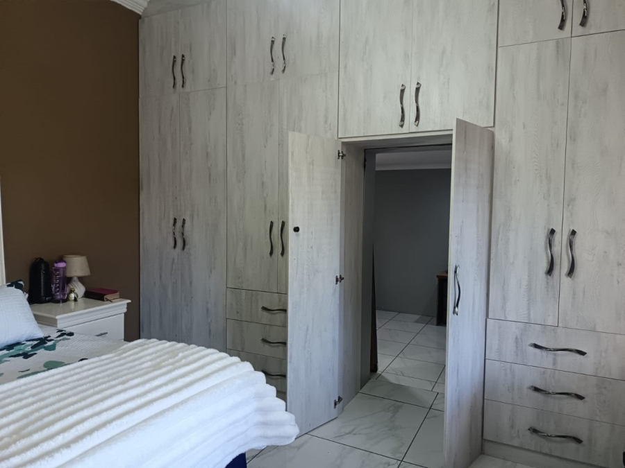 4 Bedroom Property for Sale in Kimberley North Northern Cape